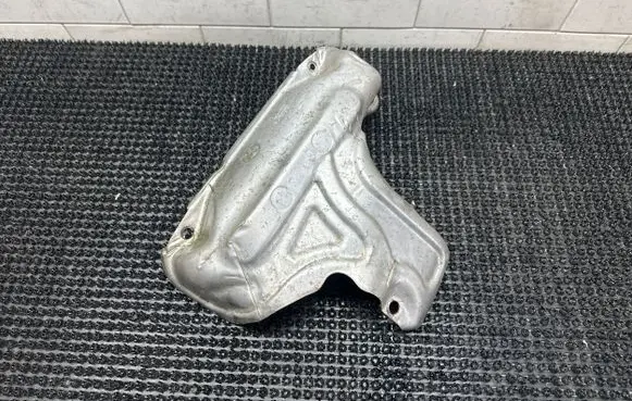 Volvo V60 Heat shield in engine bay BM5G9N454AD