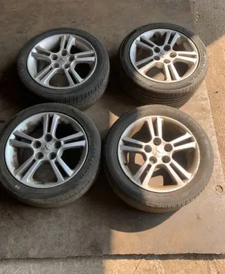 R16 alloy rim