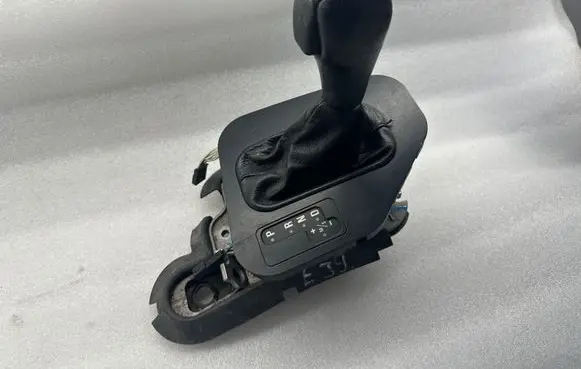 BMW 5 E39 Gear shifter/selector 1422277 40E90134A01 KW17798