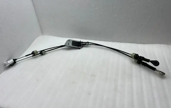 Suzuki Vitara (LY) Gear shift cable linkage 2L1360R20