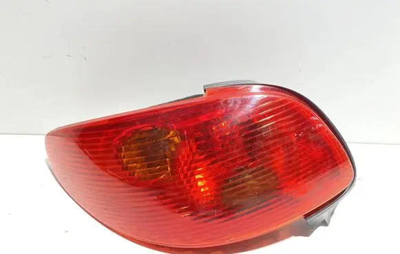 Peugeot 206 Rear/tail lights 2531G