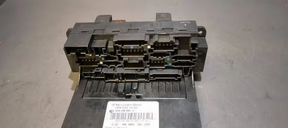 Mercedes-Benz CLK A209 C209 Fuse box set 2095451401 5DK00848512