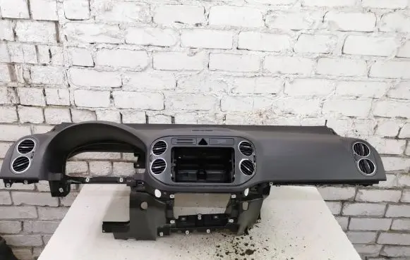 Volkswagen Golf Plus Dashboard