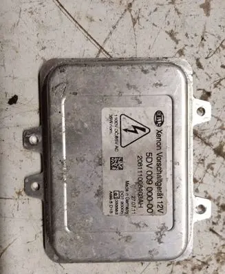 Volkswagen Touareg I Headlight ballast module Xenon 5DV00900000 208111008403AH