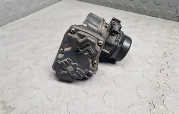 BMW 1 F20 F21 Throttle valve 8512452