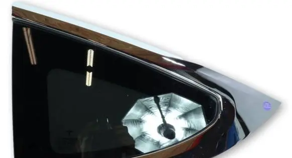 Tesla Model X Rear side window 1034906
