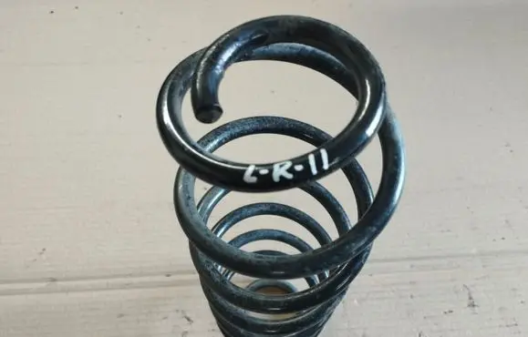 Peugeot 2008 I Rear coil spring