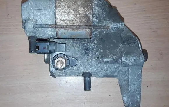 Toyota Yaris Starter motor 2810033050 4280000570