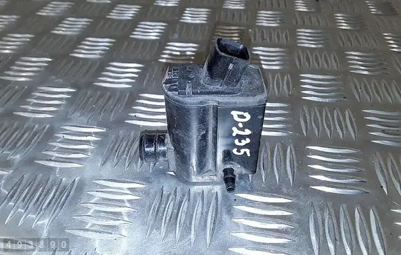 Hyundai i20 (PB PBT) Windscreen/windshield washer pump 985101W000
