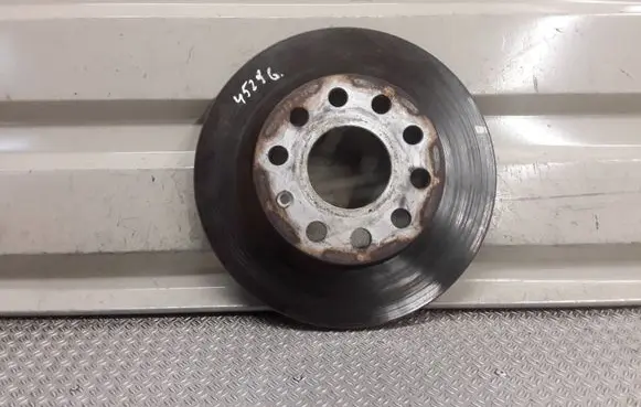 Volkswagen Touran I Rear brake disc 