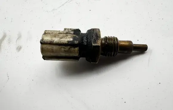 Toyota Land Cruiser (J120) Coolant temperature sensor