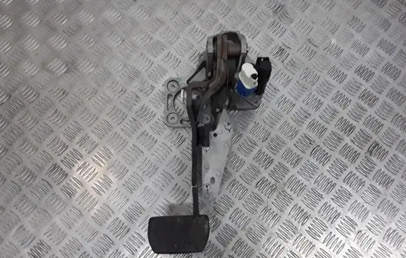 Volvo S80 Brake pedal 30643745
