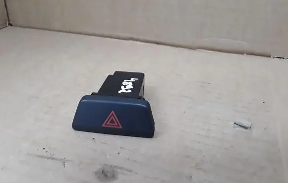 KIA Magentis Hazard light switch 206012067