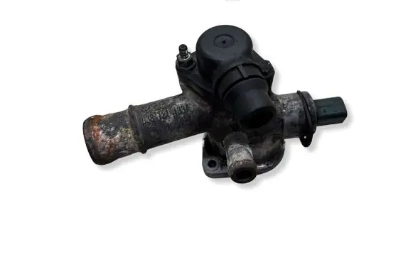 Volkswagen PASSAT B5.5 Thermostat/thermostat housing 038121133A