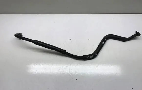 Nissan X-Trail T30 Engine coolant pipe/hose