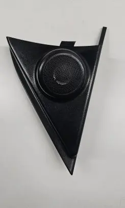 KIA Sorento Front door high frequency speaker