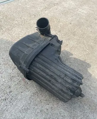 Peugeot 106 Air filter box