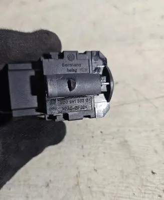 Volkswagen PASSAT B5 Headlight level height control switch 3B0941333C PA6GF30