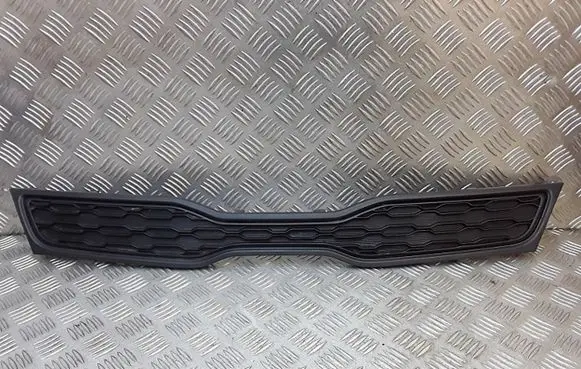 KIA Rio Front grill 863511w220