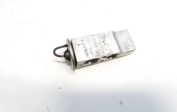 Honda Accord Air conditioning (A/C) expansion valve 4475001470 447500-1470