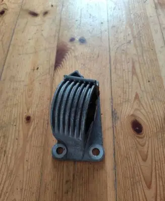 Mini One - Cooper R50 - 53 Gearbox mounting bracket 12628710 6756405 326A92