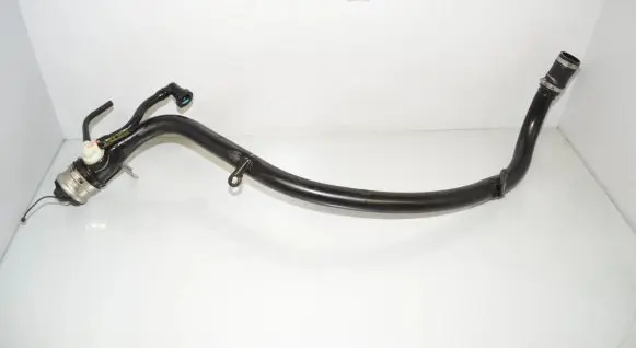 BMW X6 F16 Fuel tank filler neck pipe 7186702 16117186702