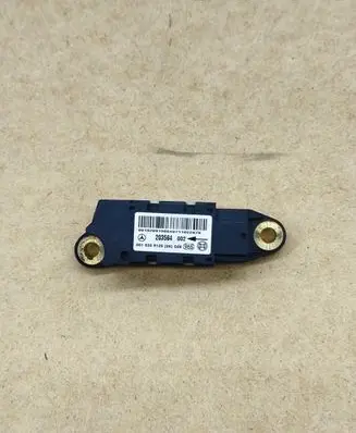 Mercedes-Benz CLS C219 Airbag deployment crash/impact sensor 0018209126 203564002