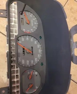 Volvo S40, V40 Speedometer (instrument cluster) 30800600 30813197 0182