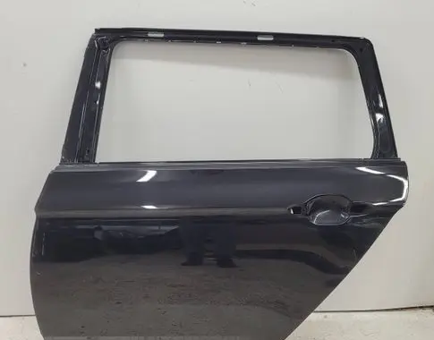 Volkswagen PASSAT B8 Rear door 3G9833311F