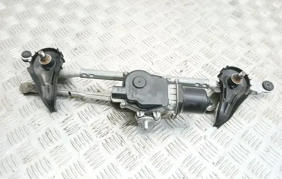 Mazda CX-3 Front wiper linkage and motor 7022C073