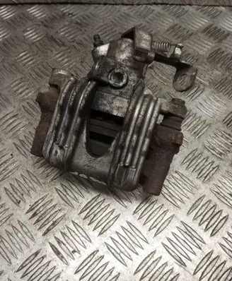 Opel Zafira A Rear brake caliper