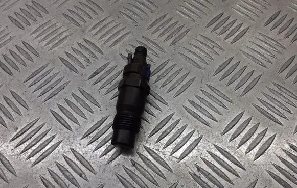 Nissan Primera Fuel injectors set 0432217308