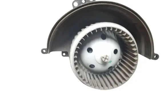 Opel Astra H Heater fan/blower 52407543 L073A30 00174