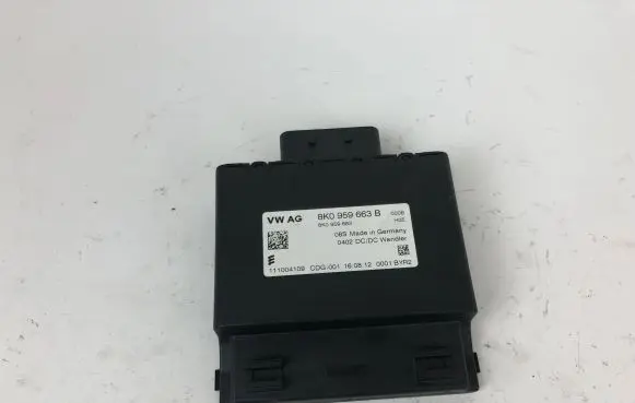 Audi Q5 SQ5 Voltage converter/converter module 8K0959663B 111004109 8K0959663