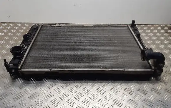 Infiniti Q70 Y51 Coolant radiator 561111MD1B