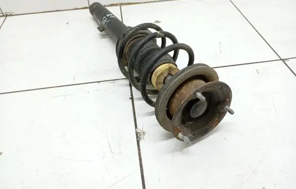 BMW 3 E90 E91 Front shock absorber with coil spring 2000296