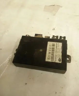 Mercedes-Benz E W211 Tow bar trailer control unit/module 2115450832 5DS00849300