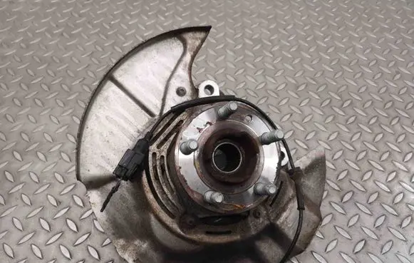 Jaguar E-Pace Front wheel hub 17K112E3108 28C84864
