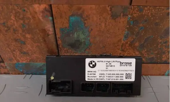 BMW X7 G07 Tailgate/trunk control unit/module 5A74B10 5B529E4 5A92312