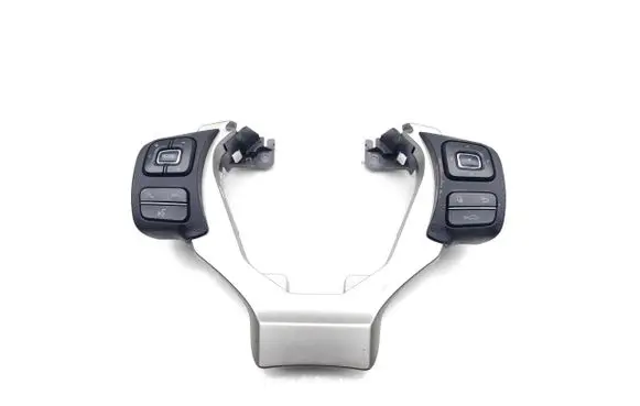 Steering wheel buttons/switches