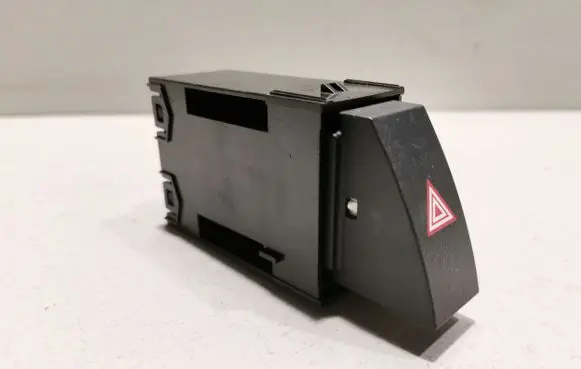 Lexus CT 200H Hazard light switch 15D890