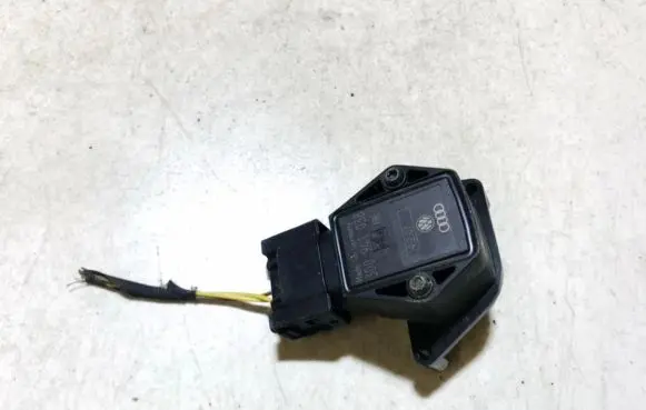 Sensor