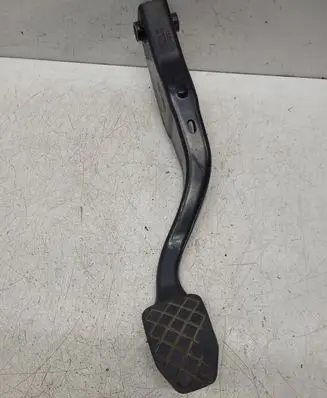 Volkswagen PASSAT B5 Brake pedal 8D1721140D