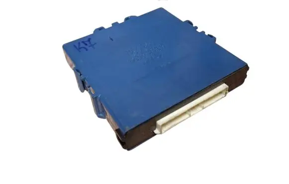Toyota Corolla E120 E130 Combustion control unit/module 896180F020 MB1238009021