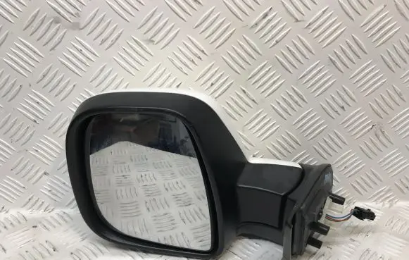 Peugeot Partner Front door electric wing mirror 232673075 2326361