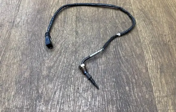Audi Q5 SQ5 Exhaust gas temperature sensor 8W0906088Q