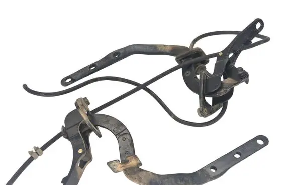 Volvo V70 Tailgate/trunk/boot hinge