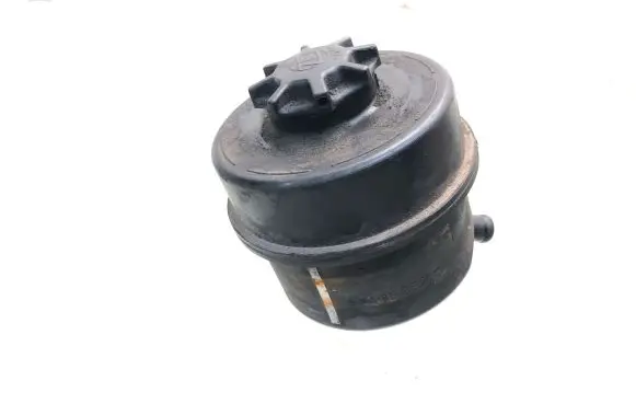 Iveco Daily 4th gen Power steering fluid tank/reservoir