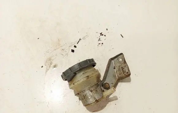Honda Accord Brake fluid reservoir 