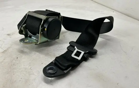 Maserati Ghibli Rear seatbelt 6700174370